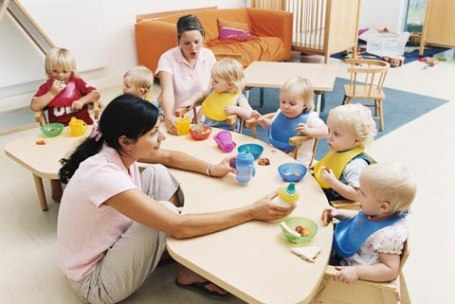 Приета е Национална стратегия „Визия за деинституционализацията на децата в Република България”